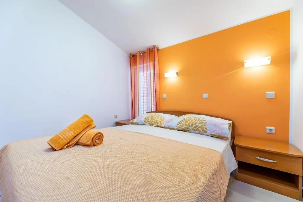 Apartments With A Parking Space Baska, Krk - 22411