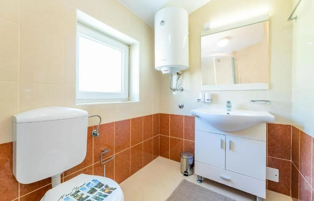 Apartments With A Parking Space Baska, Krk - 22411 Baska (Krk)