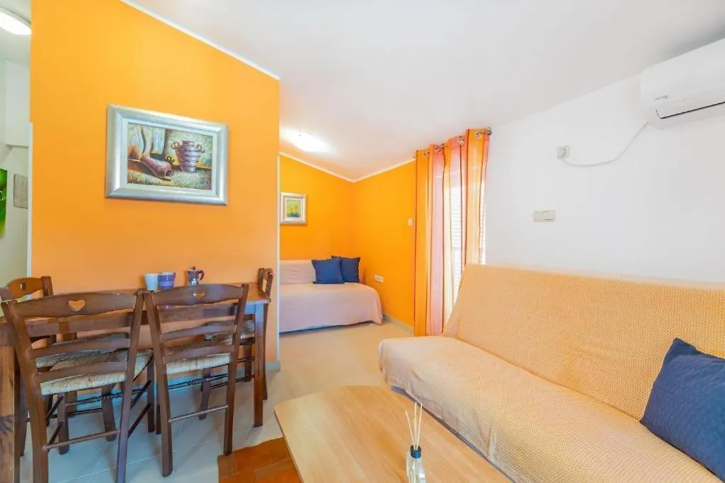 Apartments With A Parking Space Baska, Krk - 22411 Croatia